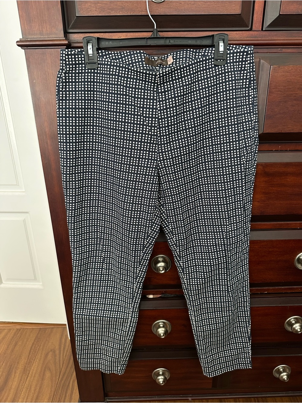 Crosby Sz 10 Navy & White Checkered Crop Capri Pant 97% Cotton